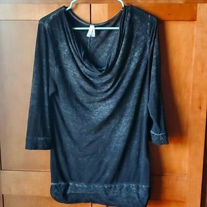 🛍 Distressed top 🖤